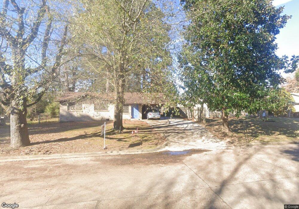 1743 Meadowbrook Ln, Texarkana, TX 75501 - photo 1