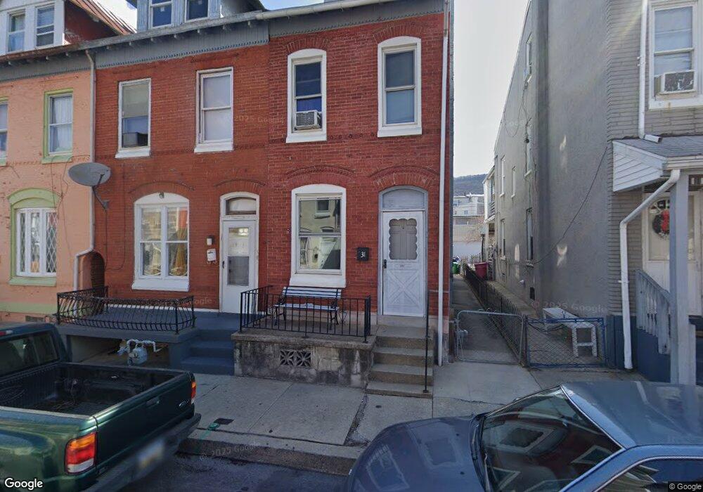 933 Moss St, Reading, PA 19604 - photo 1