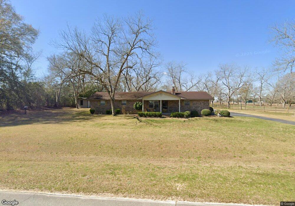 6027 Tattnall St, Claxton, GA 30417 - photo 1