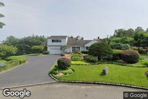 3 Turtle Cove Ln, Great Neck, NY 11024