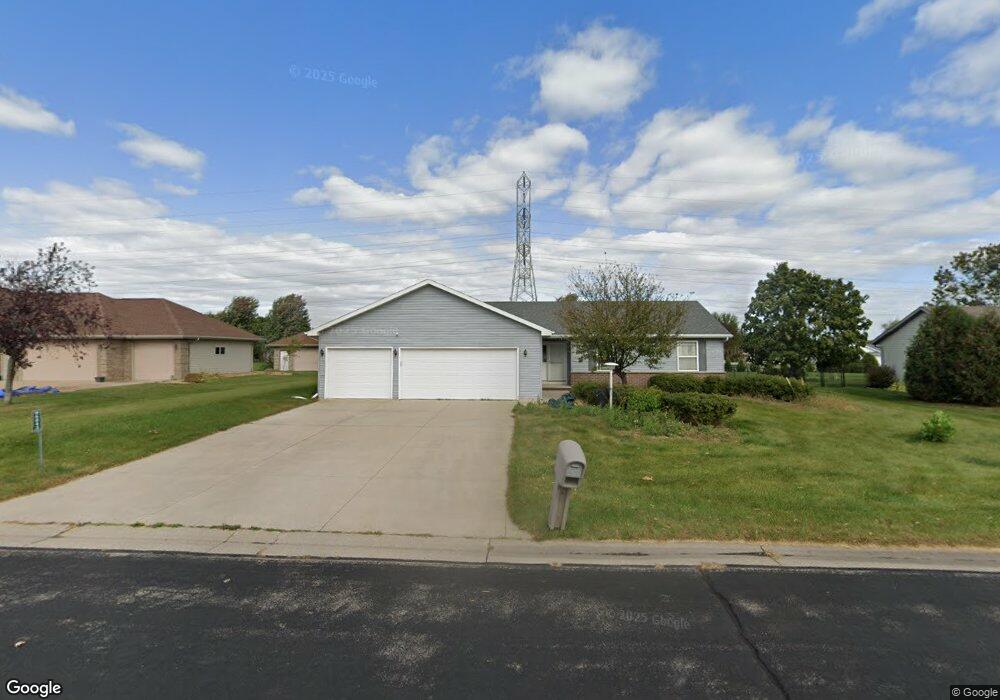 W6042 Greystone Ct, Appleton, WI 54915 - photo 1