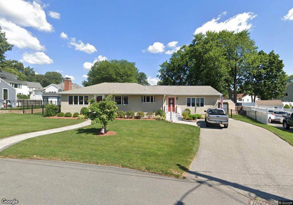 17 Greenway Cir, Stoneham, MA 02180 - photo 1