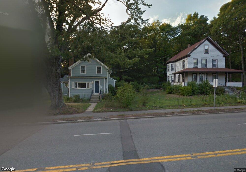 588 Lexington St, Waltham, MA 02452 - photo 1