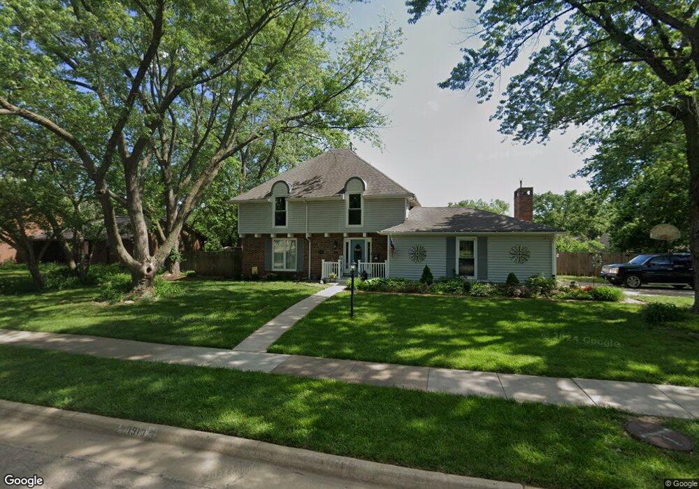 1913 SW 33rd St, Topeka, KS 66611 - photo 1