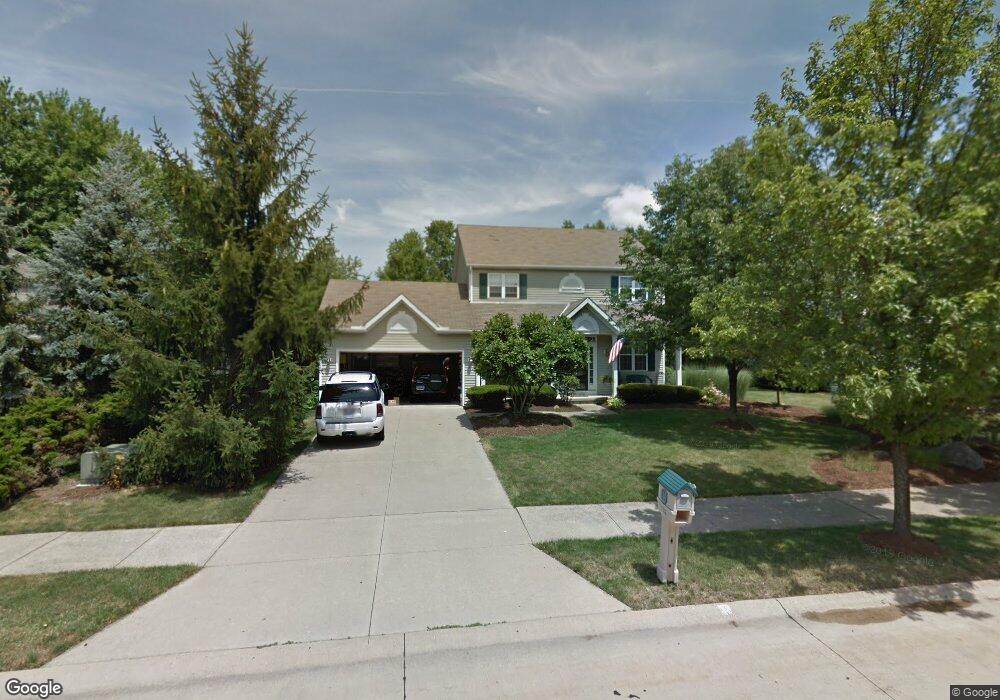 27056 Valeside Ln, Olmsted Falls, OH 44138 - photo 1