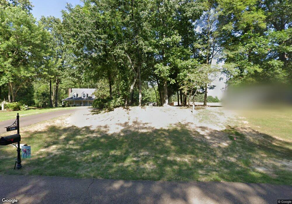 1396 Single Tree Dr, Hernando, MS 38632 - photo 1