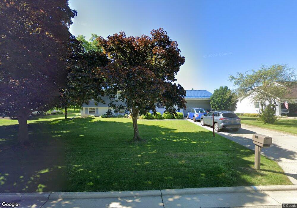 1485 Oakridge Dr, Bucyrus, OH 44820 - photo 1