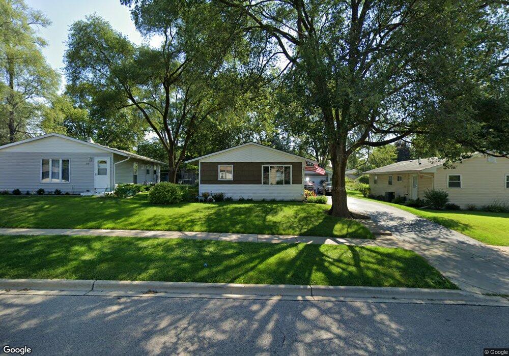 316 Tulsa Ave, Carpentersville, IL 60110 - photo 1