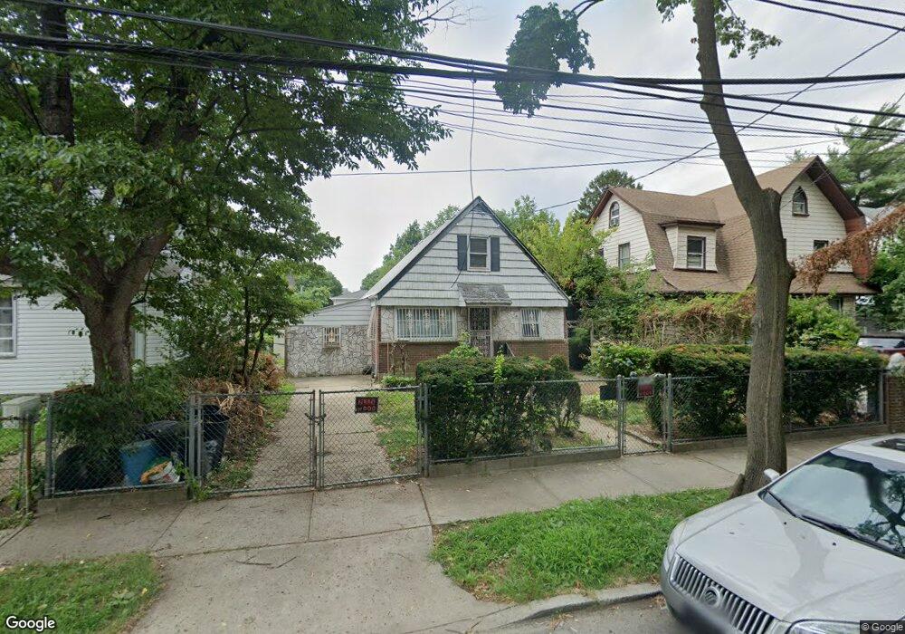 8948 196th St, Hollis, NY 11423 - photo 1