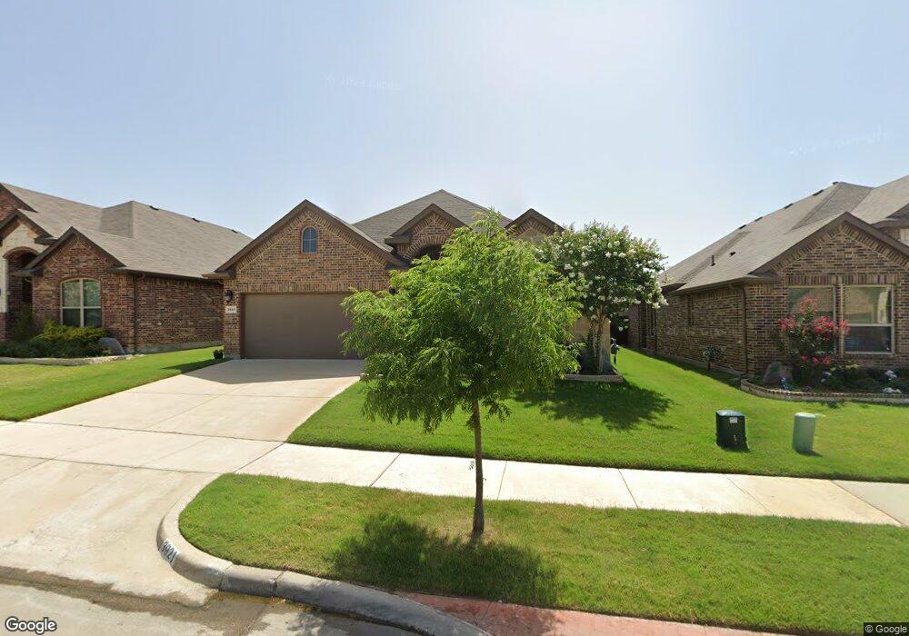 3921 Crosstrees Dr, Denton, TX 76210 - photo 1