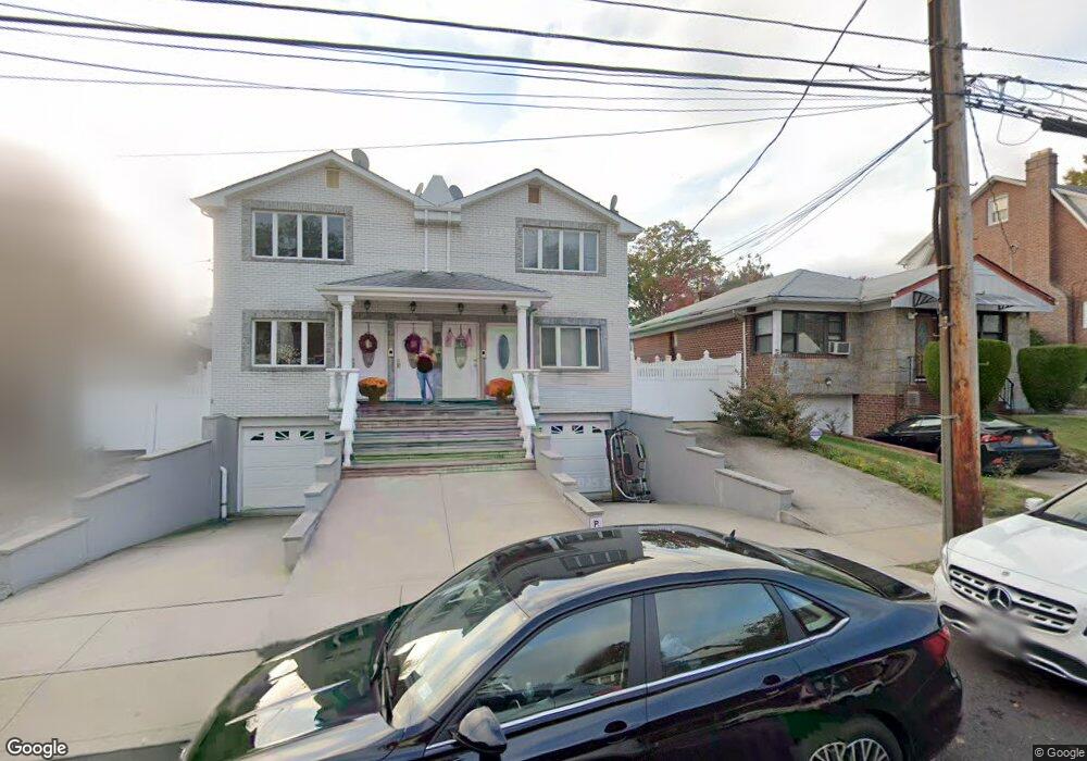 6926 166th St, Fresh Meadows, NY 11365 - photo 1