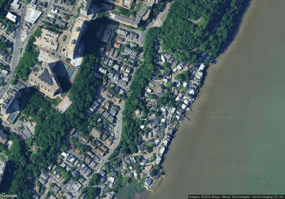 30 Colony Rd, Edgewater, NJ 07020 - photo 1