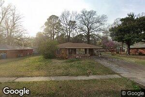 513 S Spruce St, Vivian, LA 71082