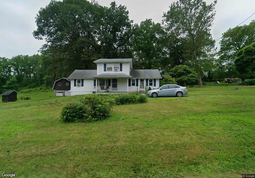 429 Monocacy Dr, Bath, PA 18014 - photo 1