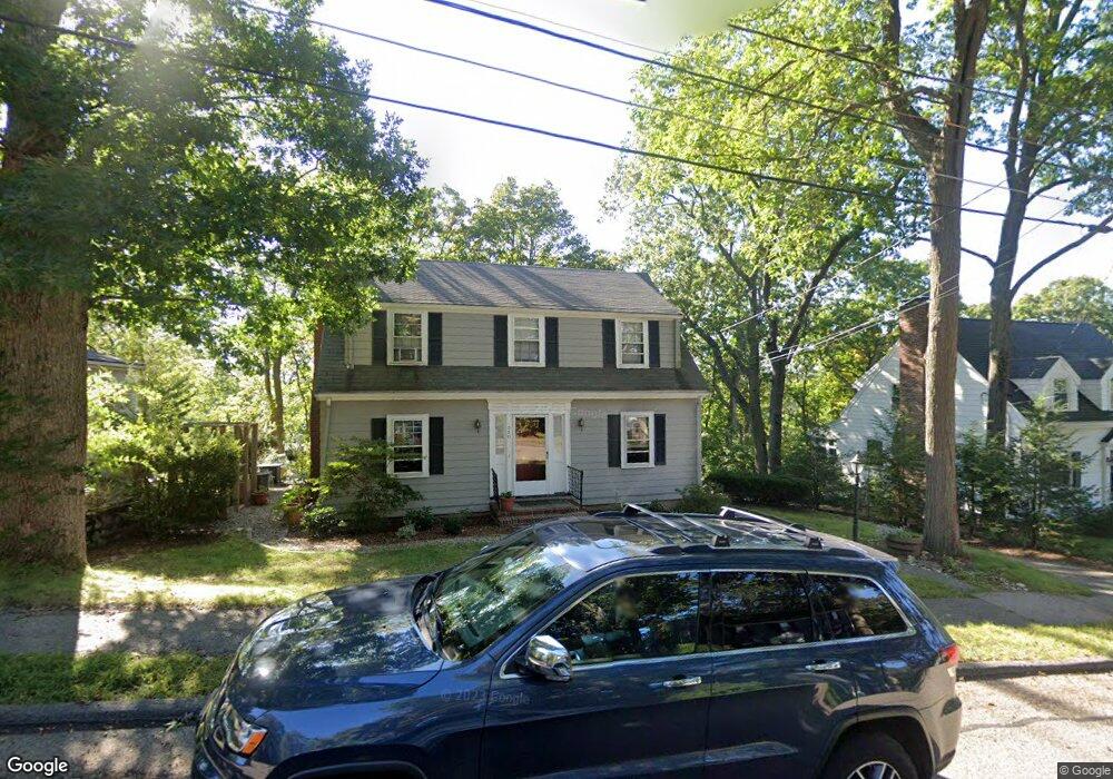 250 Hillcrest Rd, Needham, MA 02492 - photo 1