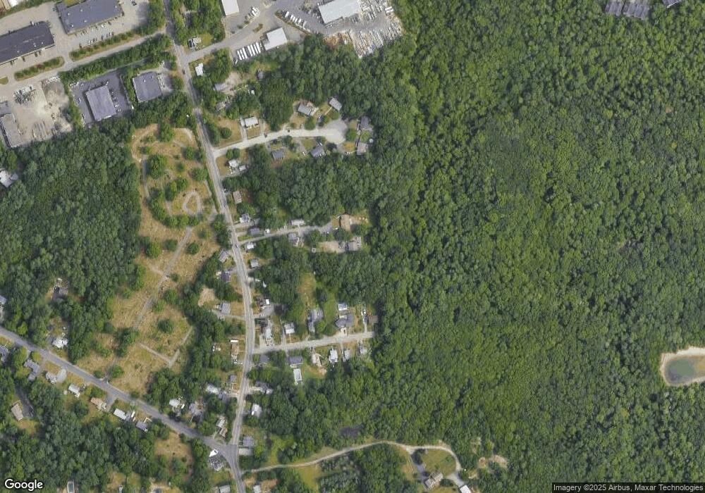 85 Pleasant St, Rockland, MA 02370 - photo 1