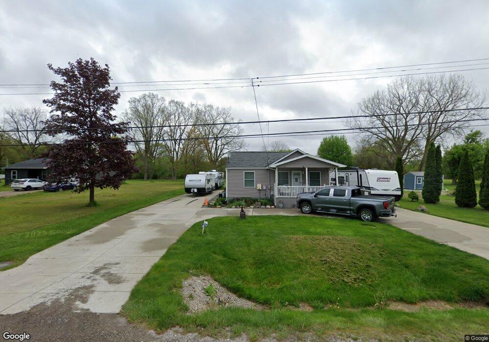 1297 S Dye Rd, Flint, MI 48532 - photo 1