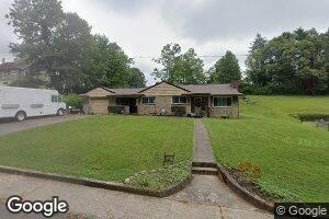 226 Polk St, Sophia, WV 25921