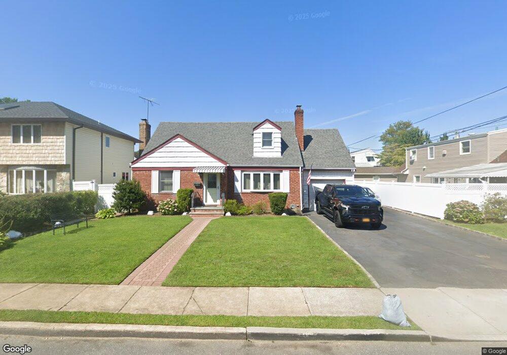 2 East Ave, Glen Cove, NY 11542 - photo 1