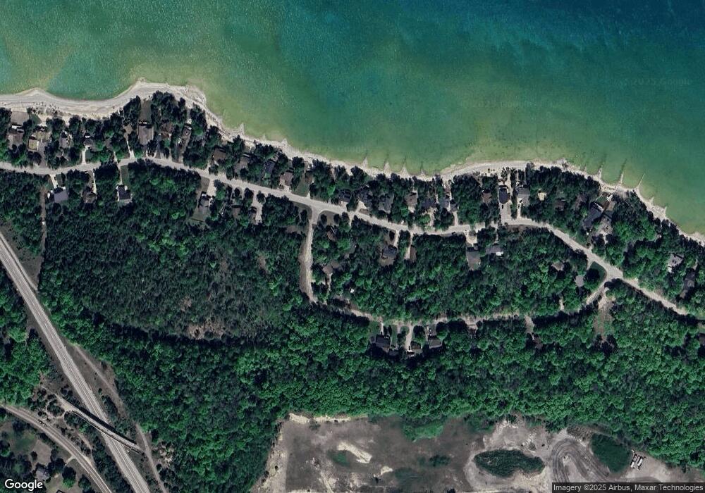 6810 9 Mile Pointe Dr, Charlevoix, MI 49720 - photo 1