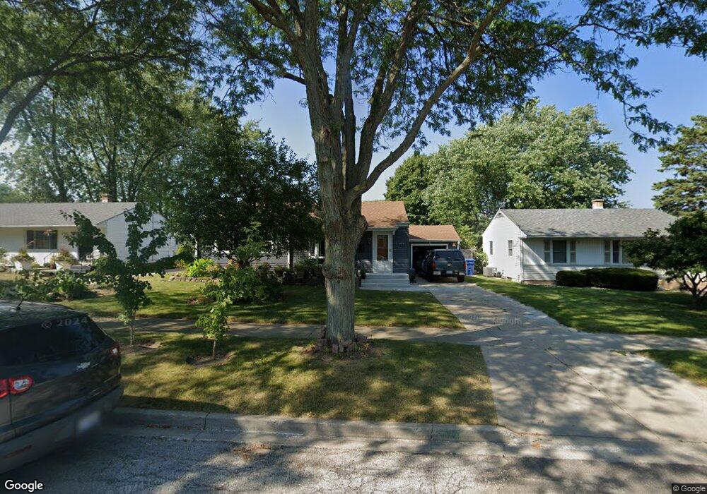 2308 Marshall Pkwy, Waukegan, IL 60085 - photo 1