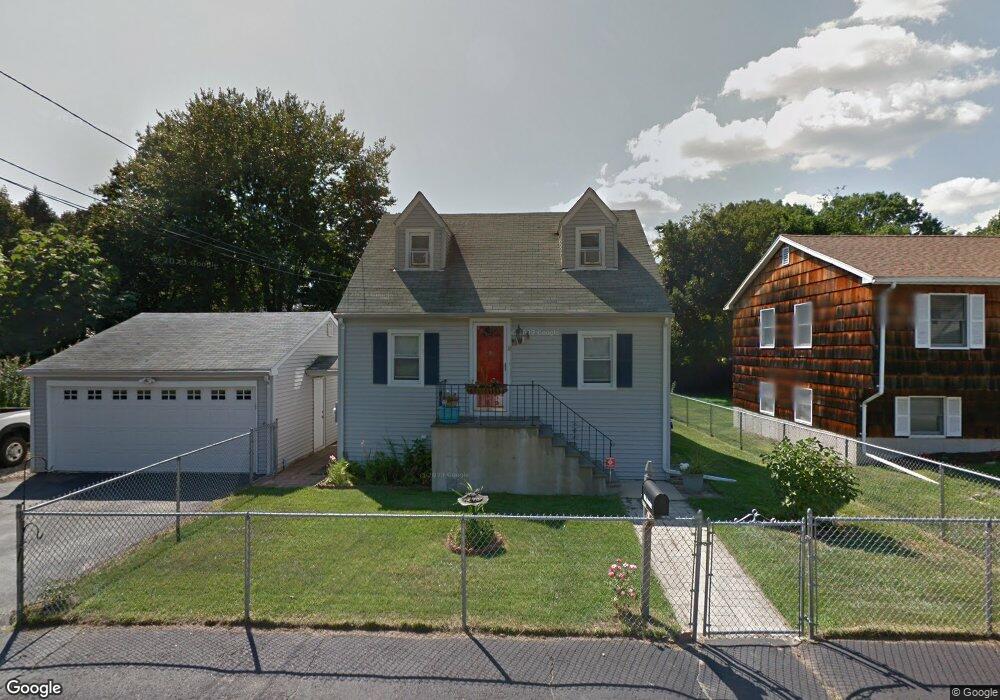 18 Avenue C, Norwalk, CT 06854 - photo 1