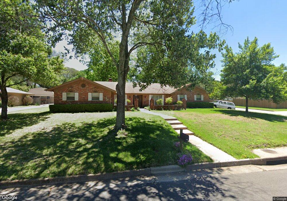 812 Trenton Dr, Tyler, TX 75703 - photo 1