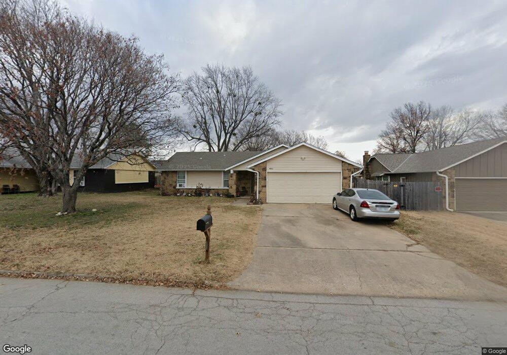 4009 S Date Place, Broken Arrow, OK 74011 - photo 1