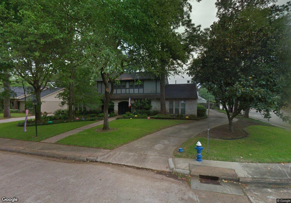 10123 Cedar Creek Dr, Houston, TX 77042 - photo 1