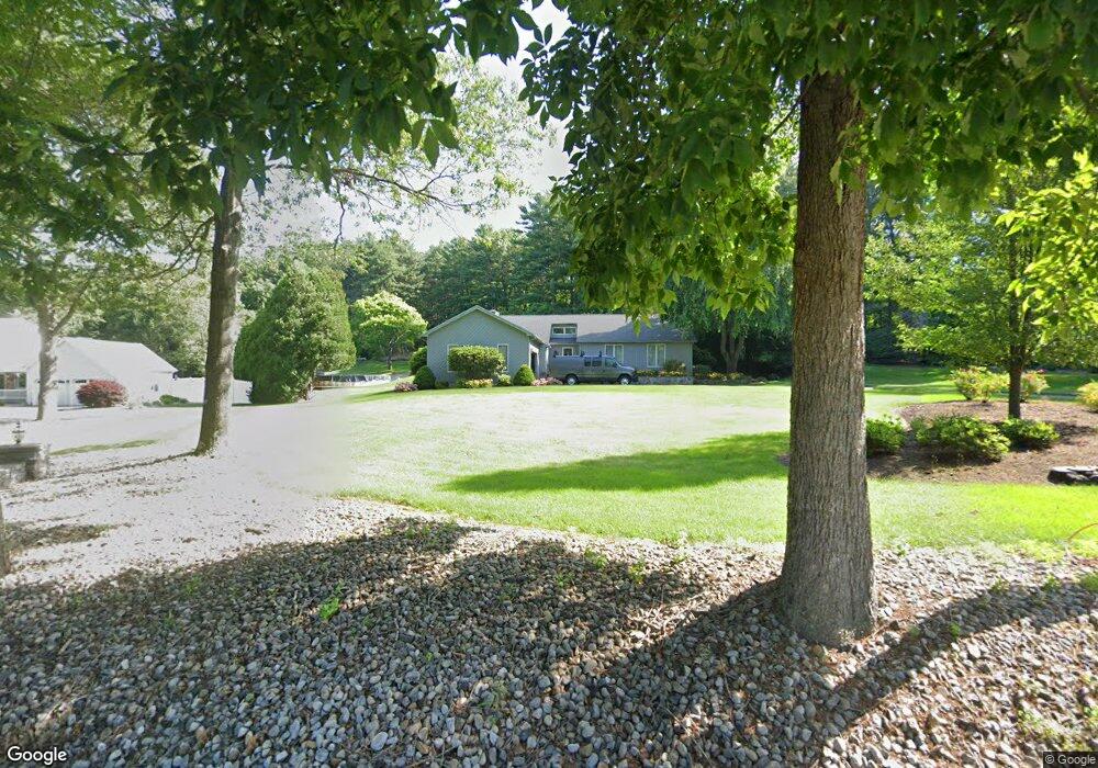 422 Lyon St, Ludlow, MA 01056 - photo 1