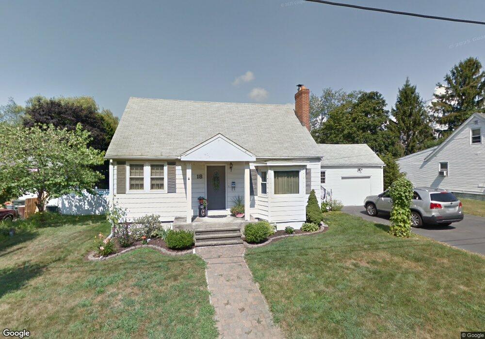 18 Chaucer Ct, Milford, CT 06460 - photo 1