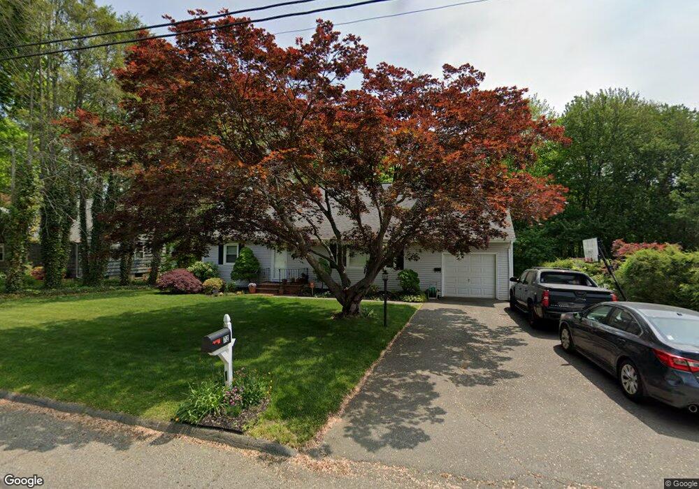 72 Poplar St, Trumbull, CT 06611 - photo 1