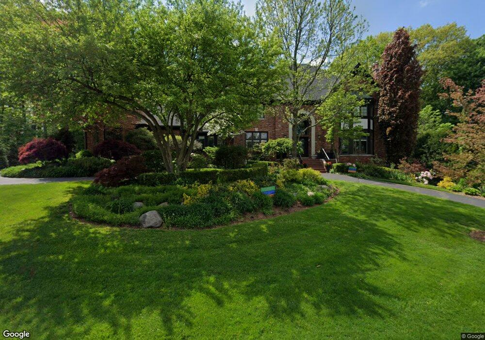 2830 Meadowood Ln, Bloomfield Hills, MI 48302 - photo 1