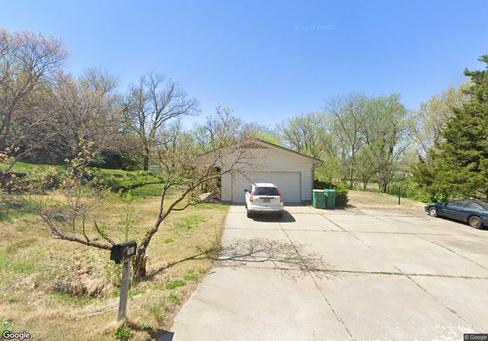 7921 SW 10th Ave, Topeka, KS 66615 - photo 1