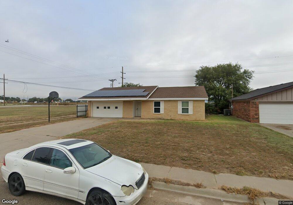 1207 Bailey Ave, Dumas, TX 79029 - photo 1