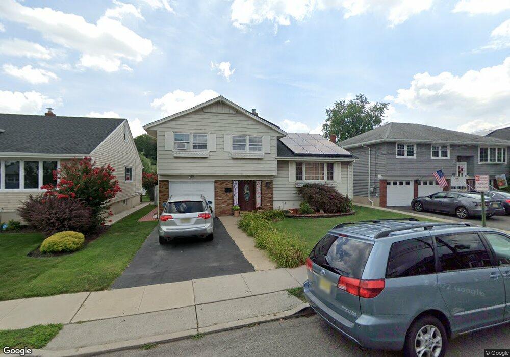 1130 Stonewall Ln, Secaucus, NJ 07094 - photo 1