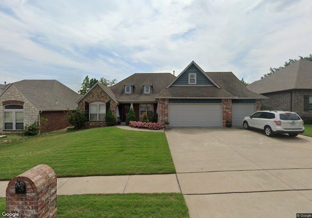1813 E Laredo St, Broken Arrow, OK 74012 - photo 1