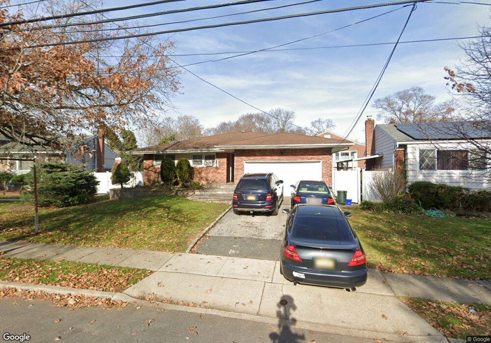 1097 Cramer Ct, North Baldwin, NY 11510 - photo 1