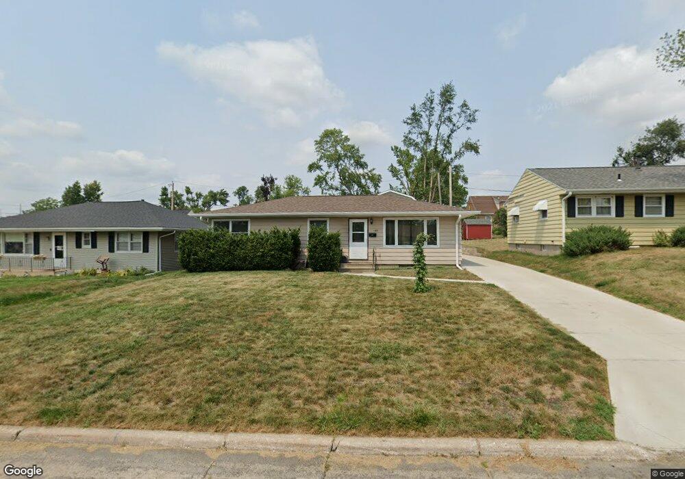 1600 9th Ave SW, Cedar Rapids, IA 52404 - photo 1