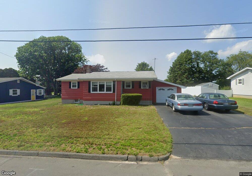 10 Jameson St, Fairhaven, MA 02719 - photo 1