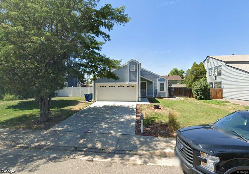 33 Macon St, Aurora, CO 80010 - photo 1