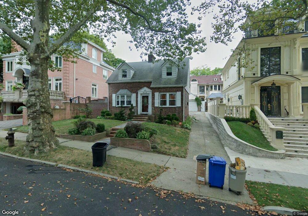 187-25 Perth Rd, Jamaica, NY 11432 - photo 1