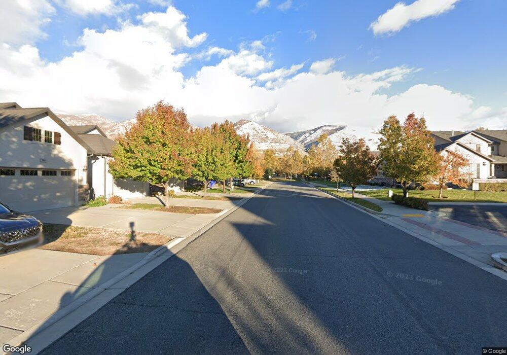 256 W Bellano Way, Centerville, UT 84014 - photo 1