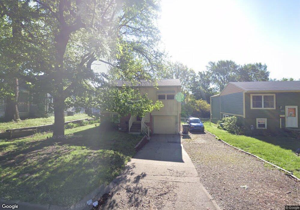 904 SW Watson Ave, Topeka, KS 66606 - photo 1