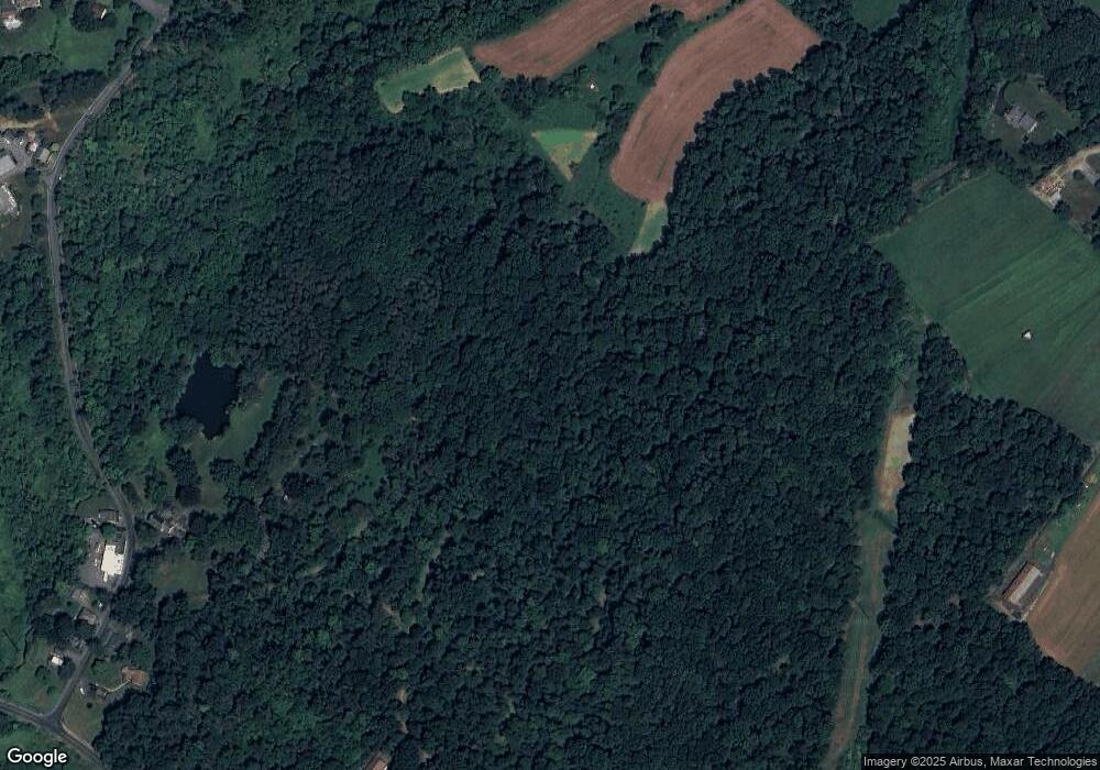 6735 Vera Cruz Rd, Zionsville, PA 18092 - photo 1