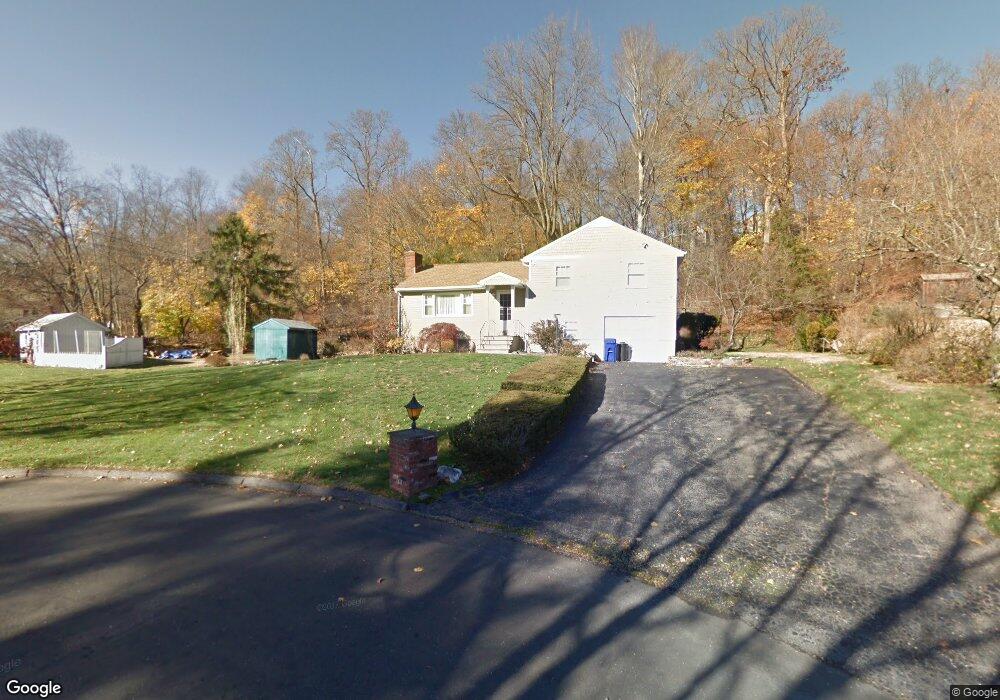 8 Cornwall Ct, Norwalk, CT 06850 - photo 1