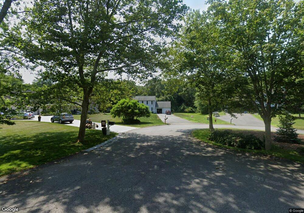 15 Farmers Cir, North Dartmouth, MA 02747 - photo 1