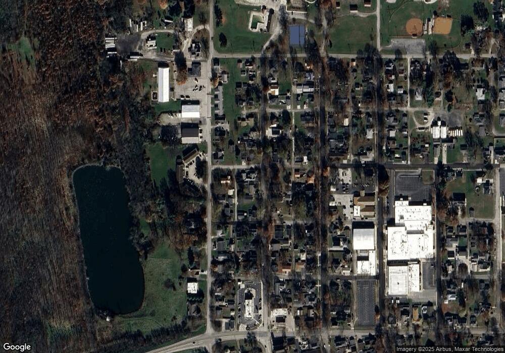 1121 3rd St, Covington, IN 47932 - photo 1