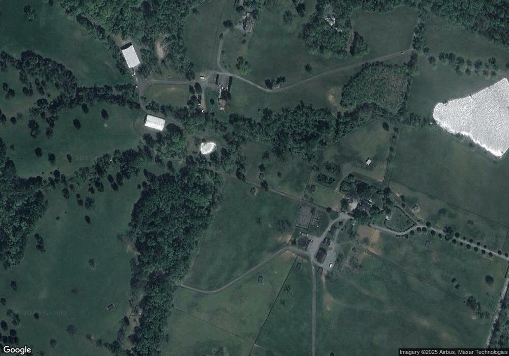 22551 Tail Race Rd, Aldie, VA 20105 - photo 1