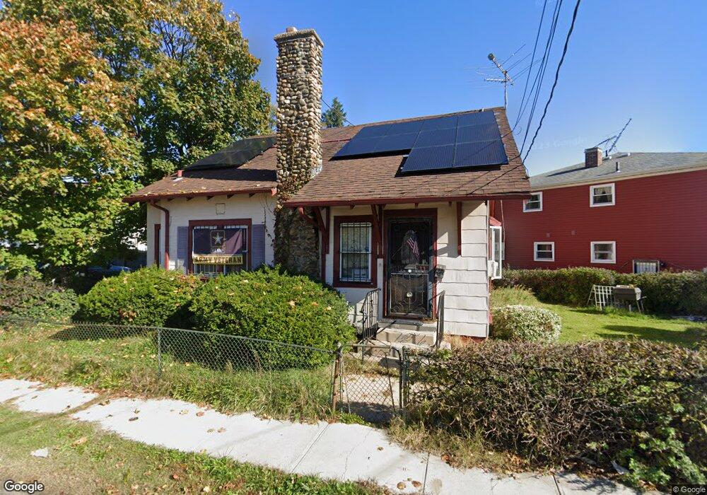 11121 172nd St, Jamaica, NY 11433 - photo 1